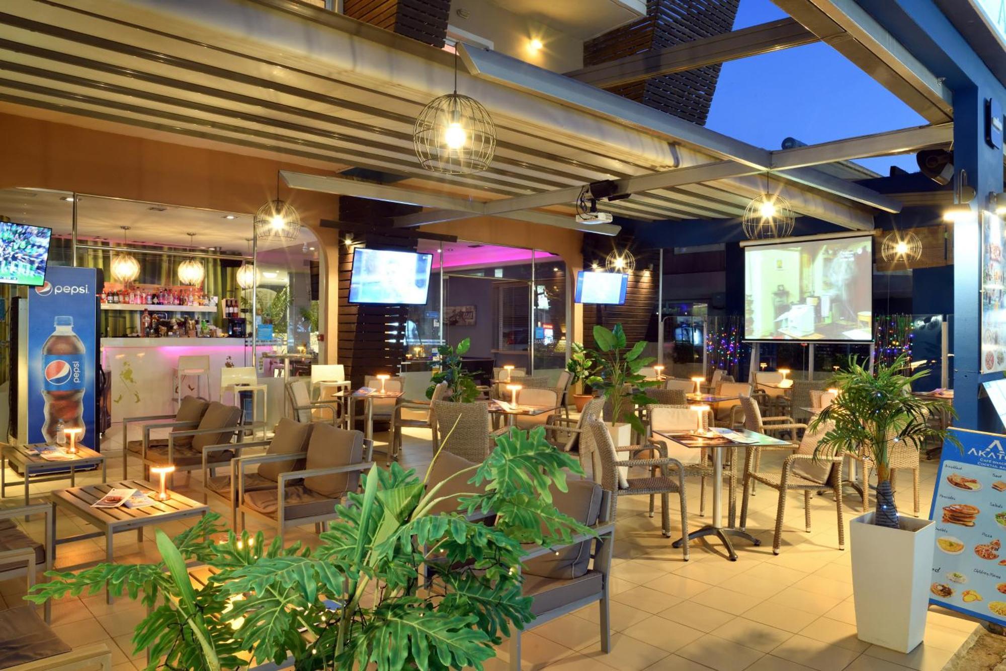 Akatos Hotel Agia Marina Exterior foto